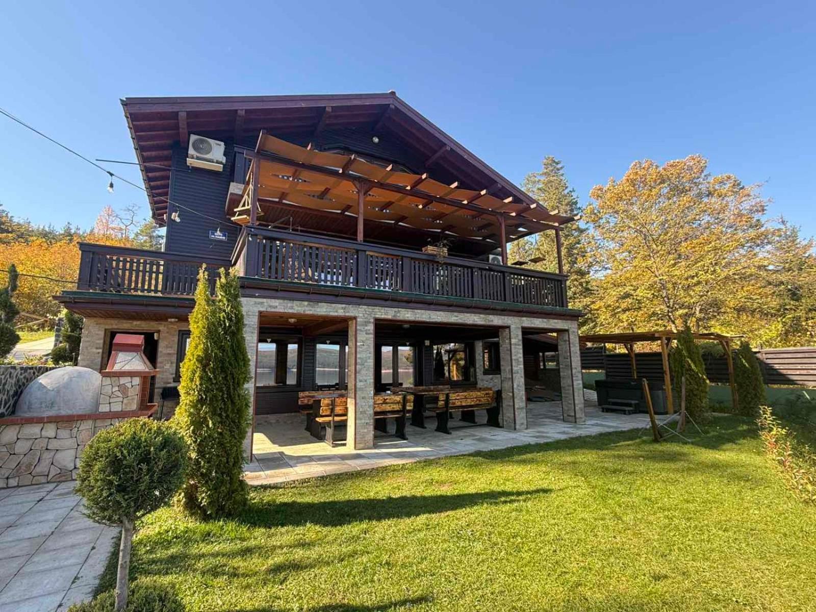 Villa Iskar Lake Residence By Bookvillabg Shtarkelovo Gnezdo Exterior photo